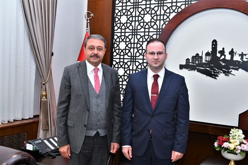 Kaymakamımız Balıkesir Valimiz Sayın Hasan ŞILDAK'ı Makamında Ziyaret Etti